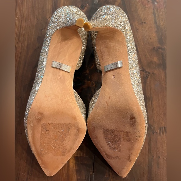 Badgley Mischka Gold Glitter Heels - Picture 6 of 9